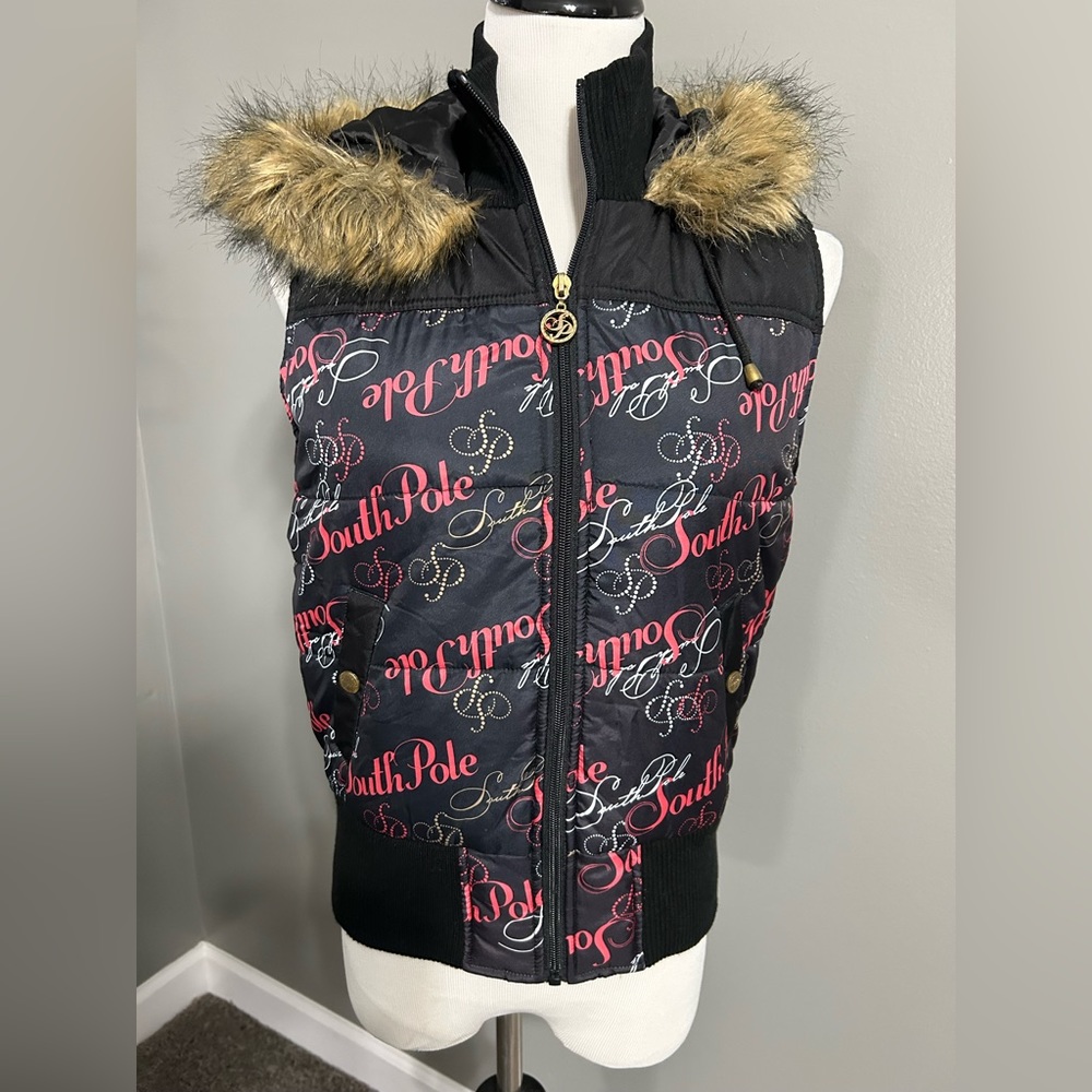 South pole girls zip up vest with fur hoodie, size medium